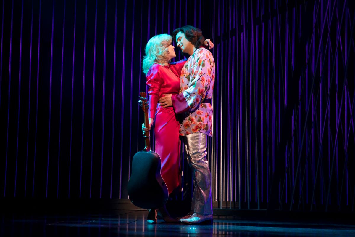 A Beautiful Noise, The Neil Diamond Musical, Starring Will Swenson